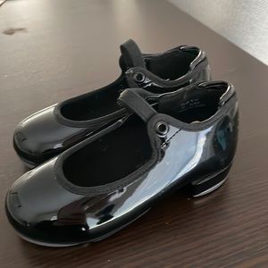 Tap shoes
